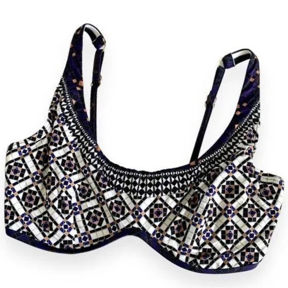 NWT JETS Swimwear and White Underwire Resort Print Bikini Top US 6 DD/E Cups